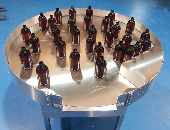 Rotary Table Loading Glass Bottles